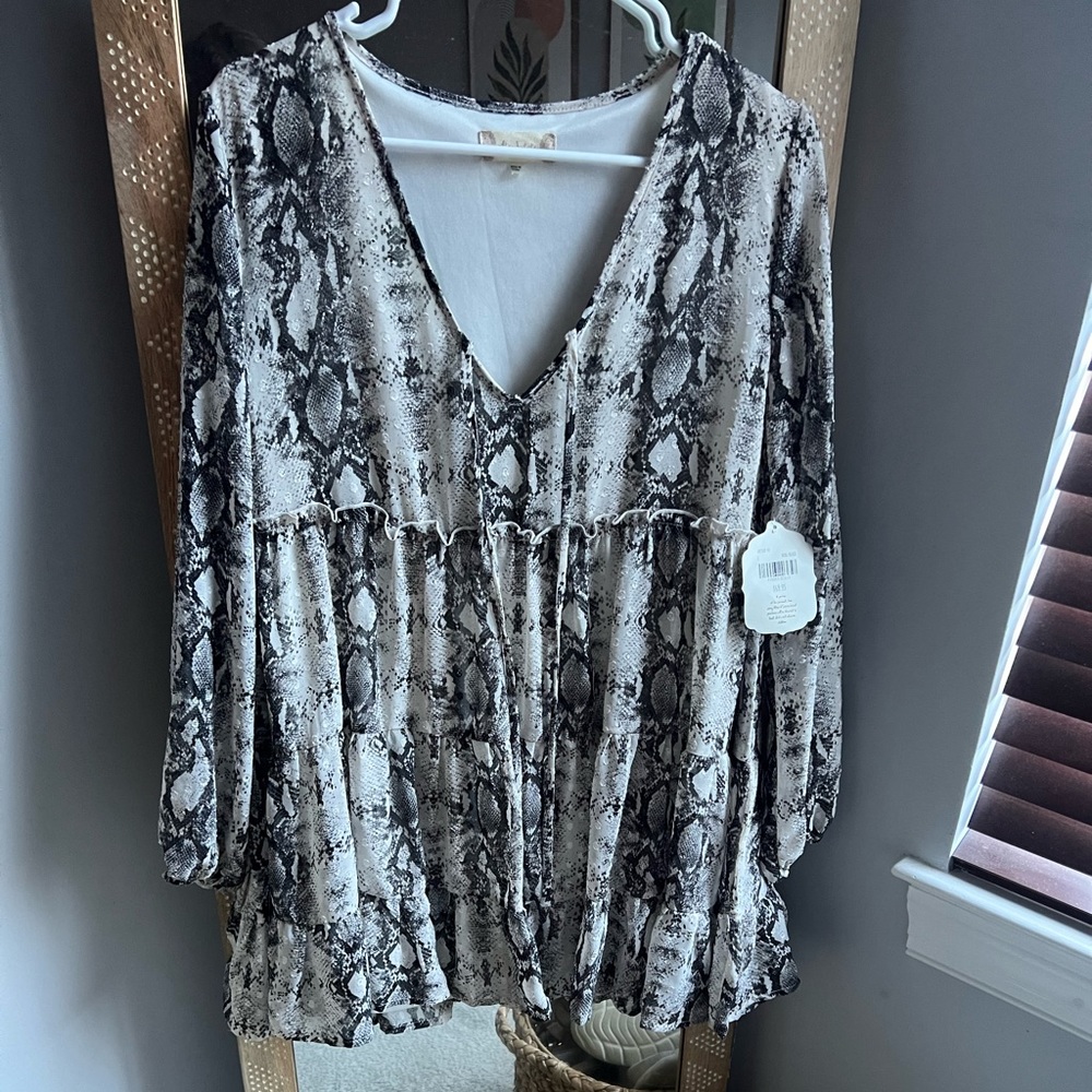 Altered state small dress